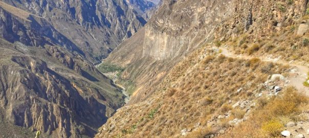 Colca Canyon descent
